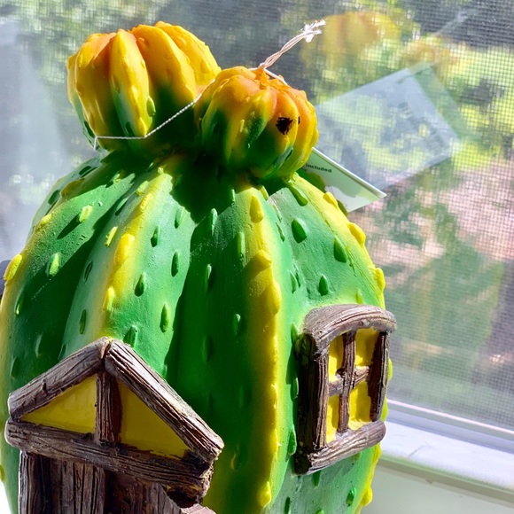 BOGO ❤️Solar Powered Cactus - Picture 3 of 6